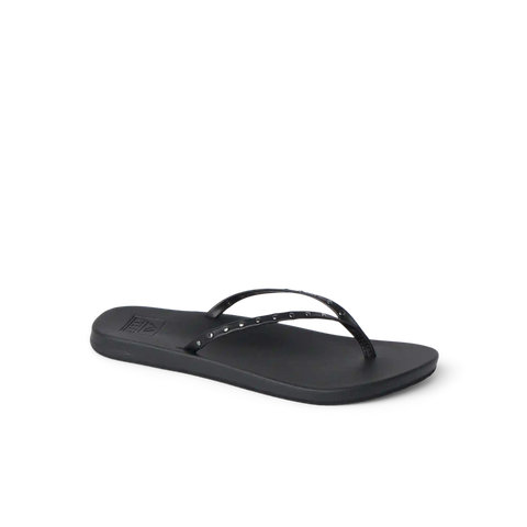 Cushion Slim Studs